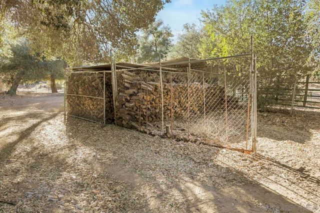 9018 Vernal Ln, Descanso, CA 91916