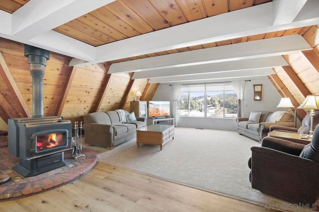 9018 Vernal Ln, Descanso, CA 91916