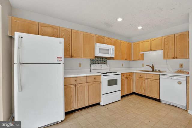 13920 BATON ROUGE CT, Centreville, VA 20121