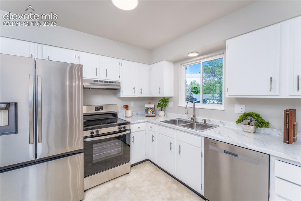 3230 Inspiration Drive, Colorado Springs, CO 80917 — photo 5