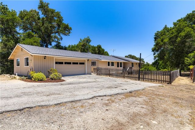 7905 San Gregorio Road, Atascadero, CA 93422