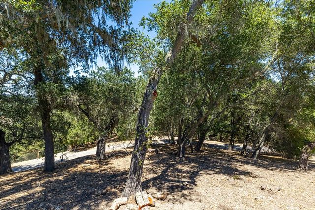 7905 San Gregorio Road, Atascadero, CA 93422