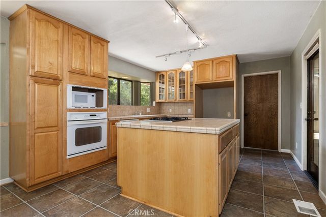 7905 San Gregorio Road, Atascadero, CA 93422