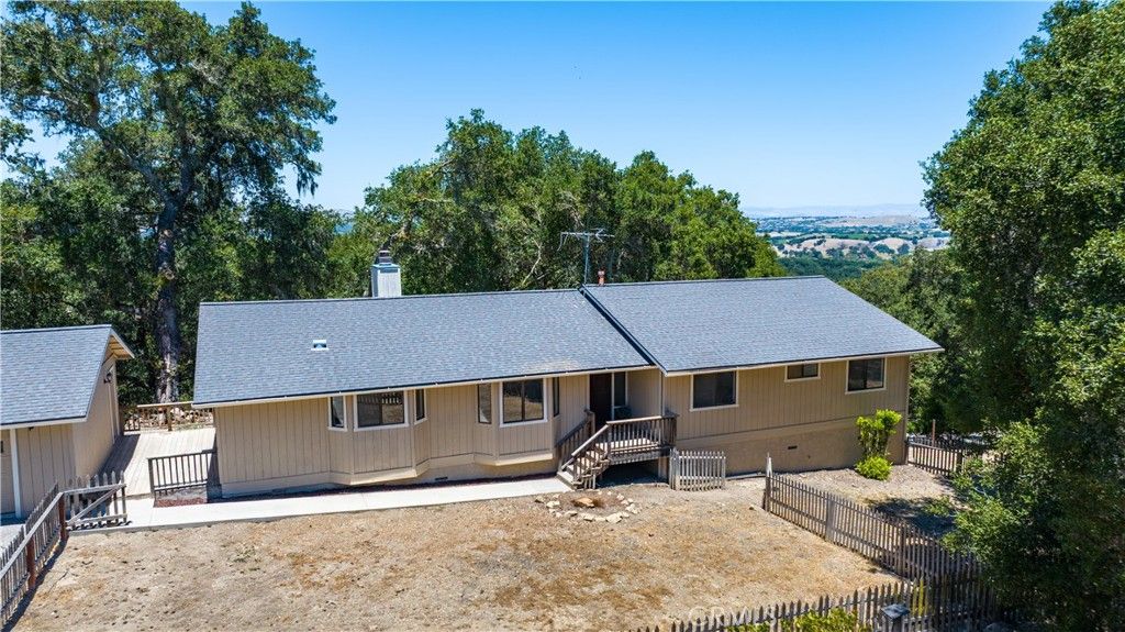 7905 San Gregorio Road, Atascadero, CA 93422