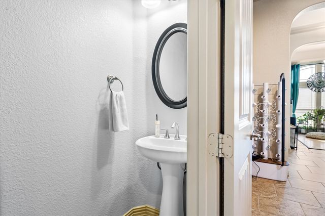 2459 Embleton Drive, Lewisville, TX 75067