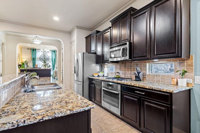 2459 Embleton Drive, Lewisville, TX 75067
