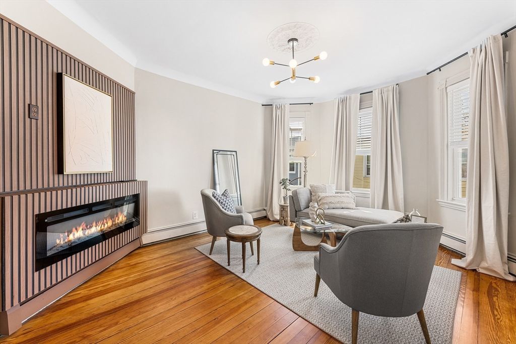 8 Spring Garden St 3, Boston, MA 02125