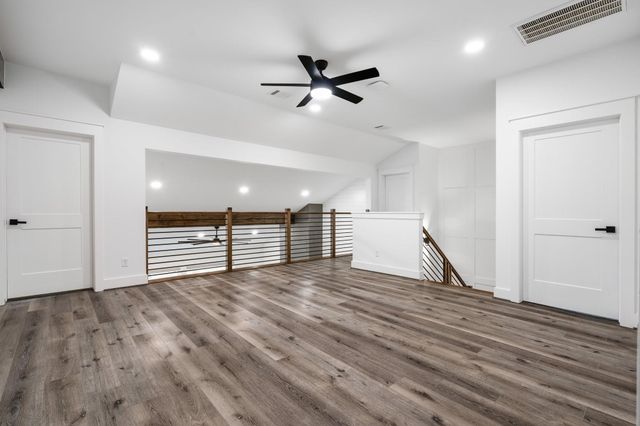 245 E Blue Heron Drive, Montgomery, TX 77316