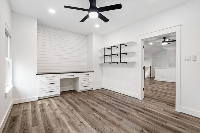 245 E Blue Heron Drive, Montgomery, TX 77316