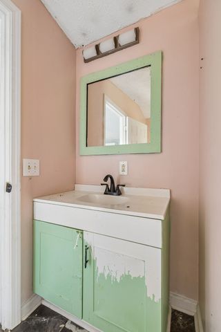 1033 Pollard Rd, Walling, TN 38587