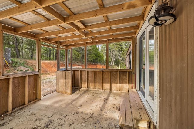 1033 Pollard Rd, Walling, TN 38587