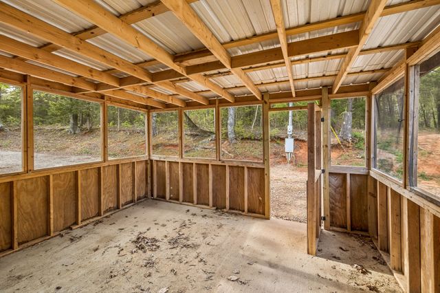 1033 Pollard Rd, Walling, TN 38587