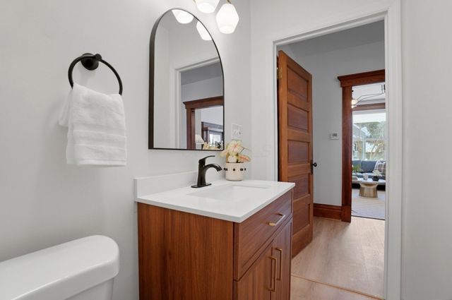 332 E Mithoff Street, Columbus, OH 43206