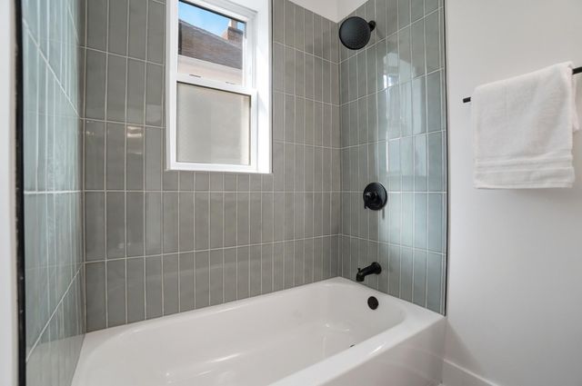 332 E Mithoff Street, Columbus, OH 43206