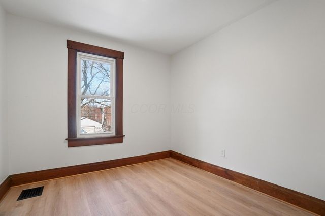 332 E Mithoff Street, Columbus, OH 43206