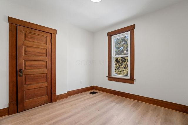 332 E Mithoff Street, Columbus, OH 43206