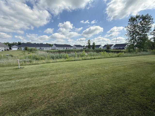 10284 Swan Lake Circle, Ypsilanti, MI 48197