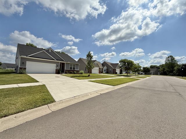 10284 Swan Lake Circle, Ypsilanti, MI 48197
