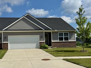 10284 Swan Lake Circle, Ypsilanti, MI 48197