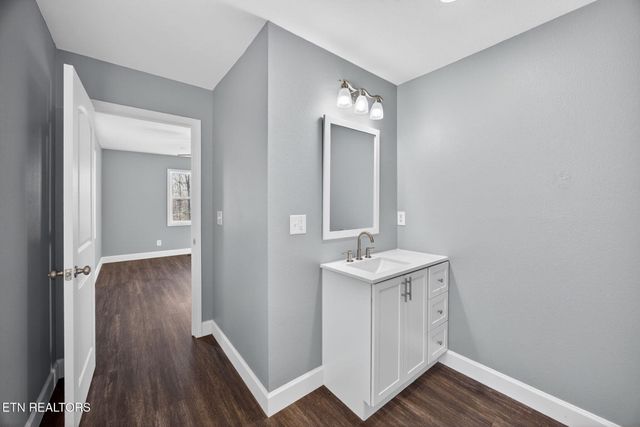 1112 N Shady Lane Loop, Clarkrange, TN 38553