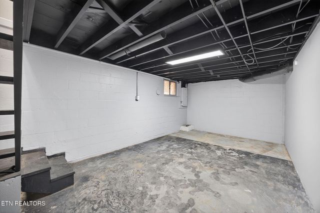 1112 N Shady Lane Loop, Clarkrange, TN 38553