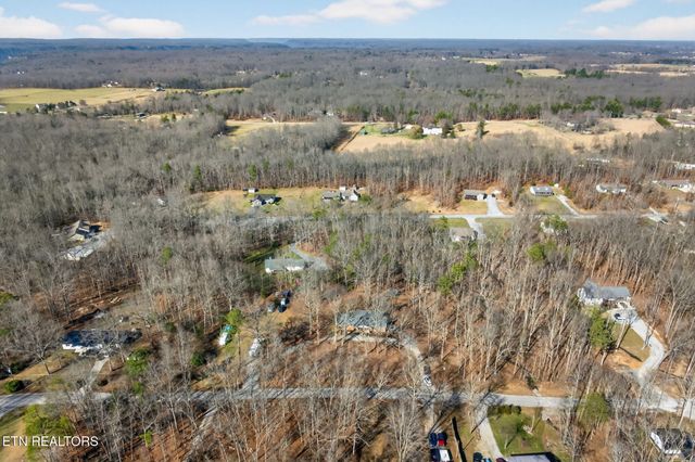 1112 N Shady Lane Loop, Clarkrange, TN 38553