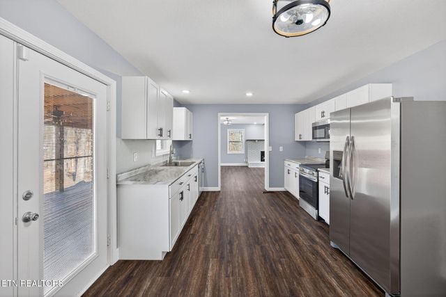 1112 N Shady Lane Loop, Clarkrange, TN 38553