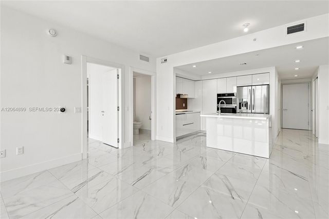 1179 E Hallandale Boulevard 302, Hallandale Beach, FL 33009