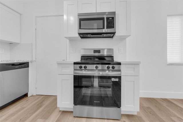 1163 SE 6th Ct, Dania Beach, FL 33004