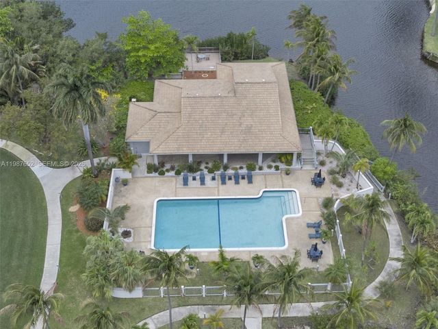 1163 SE 6th Ct, Dania Beach, FL 33004