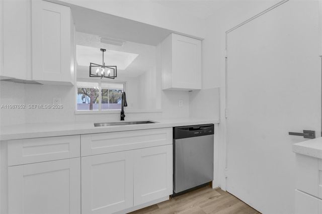 1163 SE 6th Ct, Dania Beach, FL 33004