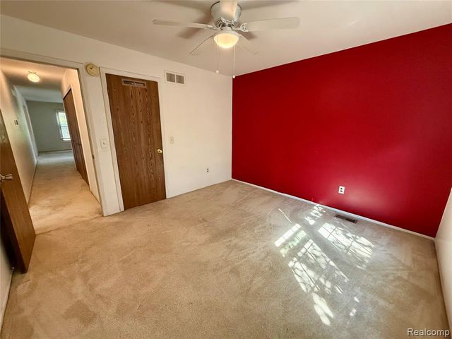 38505 Yarmouth Street, Clinton Township, MI 48038