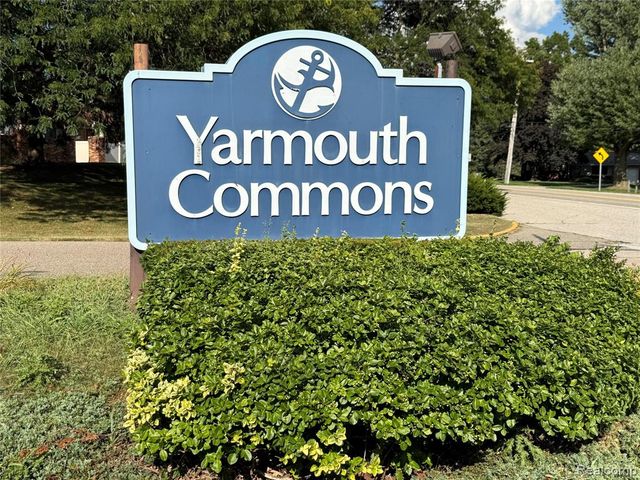 38505 Yarmouth Street, Clinton Township, MI 48038