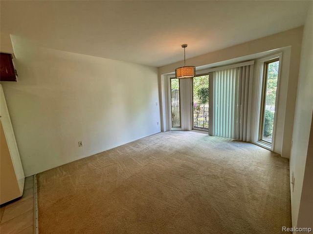 38505 Yarmouth Street, Clinton Township, MI 48038