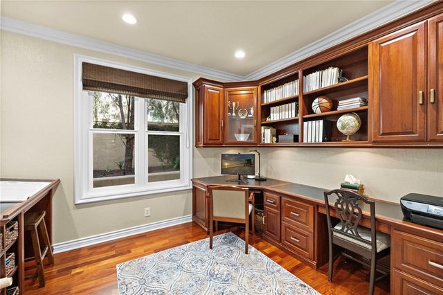 64 Calle Cabrillo, Lake Forest, CA 92610