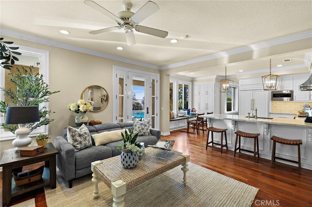 64 Calle Cabrillo, Lake Forest, CA 92610