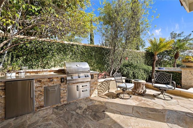 64 Calle Cabrillo, Lake Forest, CA 92610