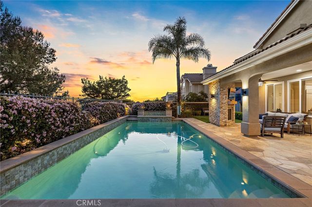 64 Calle Cabrillo, Lake Forest, CA 92610