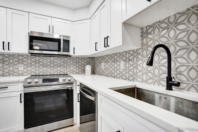 62 Monaco B 62, Delray Beach, FL 33446