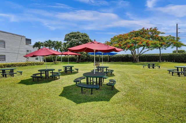 62 Monaco B 62, Delray Beach, FL 33446