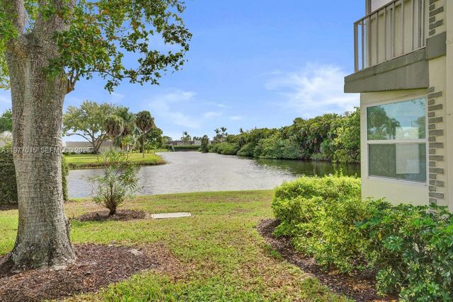 62 Monaco B 62, Delray Beach, FL 33446