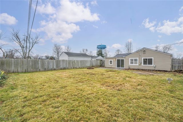 614 Weller, Elyria, OH 44035