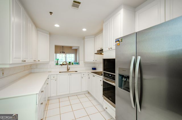 211 Colonial Homes Drive NW 2304, Atlanta, GA 30309