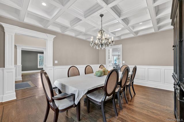 117 Chestnut Ridge Road, Bedford, NY 10549