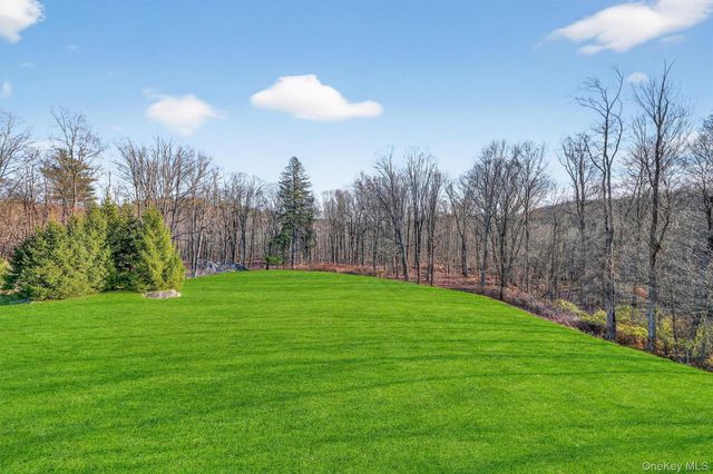 117 Chestnut Ridge Road, Bedford, NY 10549