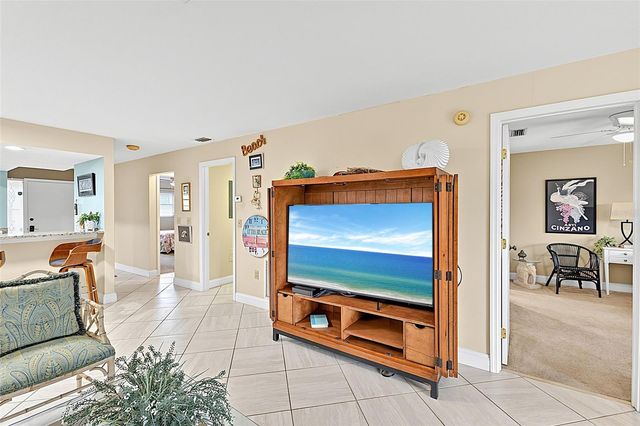 7143 WOOD CREEK DRIVE 203, Sarasota, FL 34231