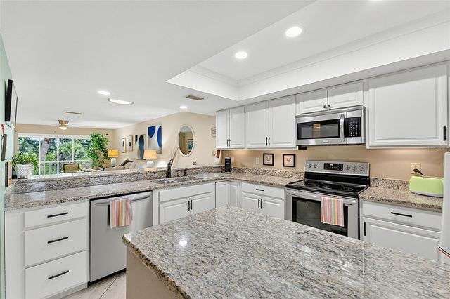 7143 WOOD CREEK DRIVE 203, Sarasota, FL 34231