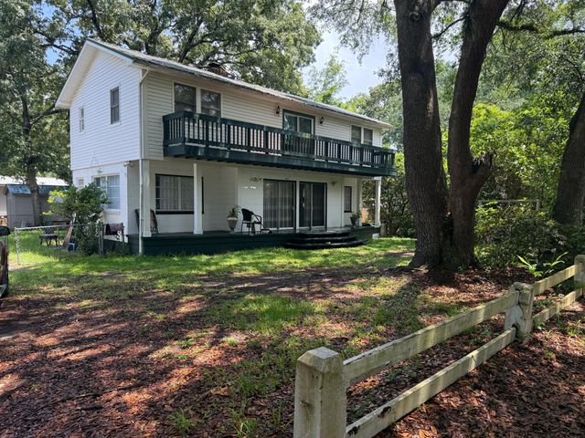 102 Webb Street, Bonneau, SC 29431