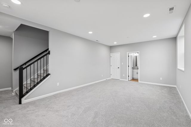 9059 Ambassador Street, Mccordsville, IN 46055