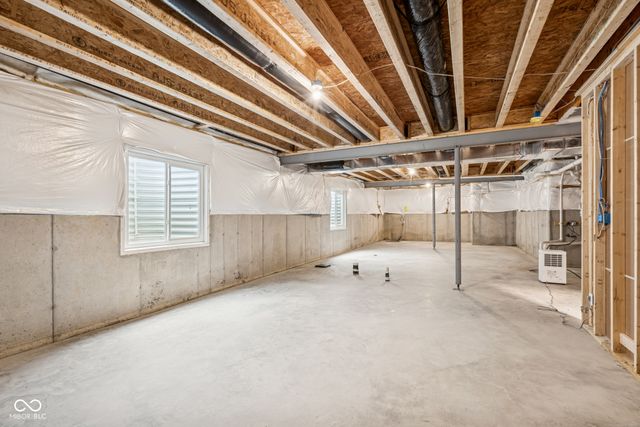 9059 Ambassador Street, Mccordsville, IN 46055